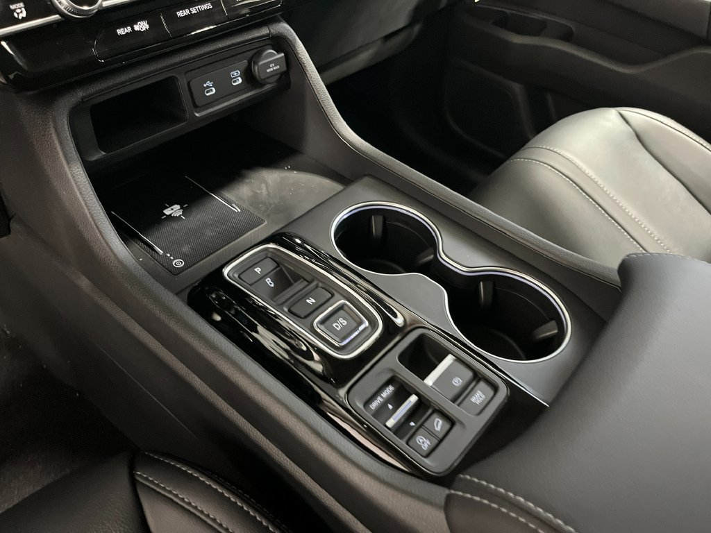 New 2026 Honda Pilot Touring image 17