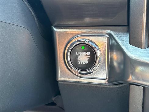 Used 2022 Ford F150 Lariat w/ Equipment Group 502A High AWD/4WD image 37