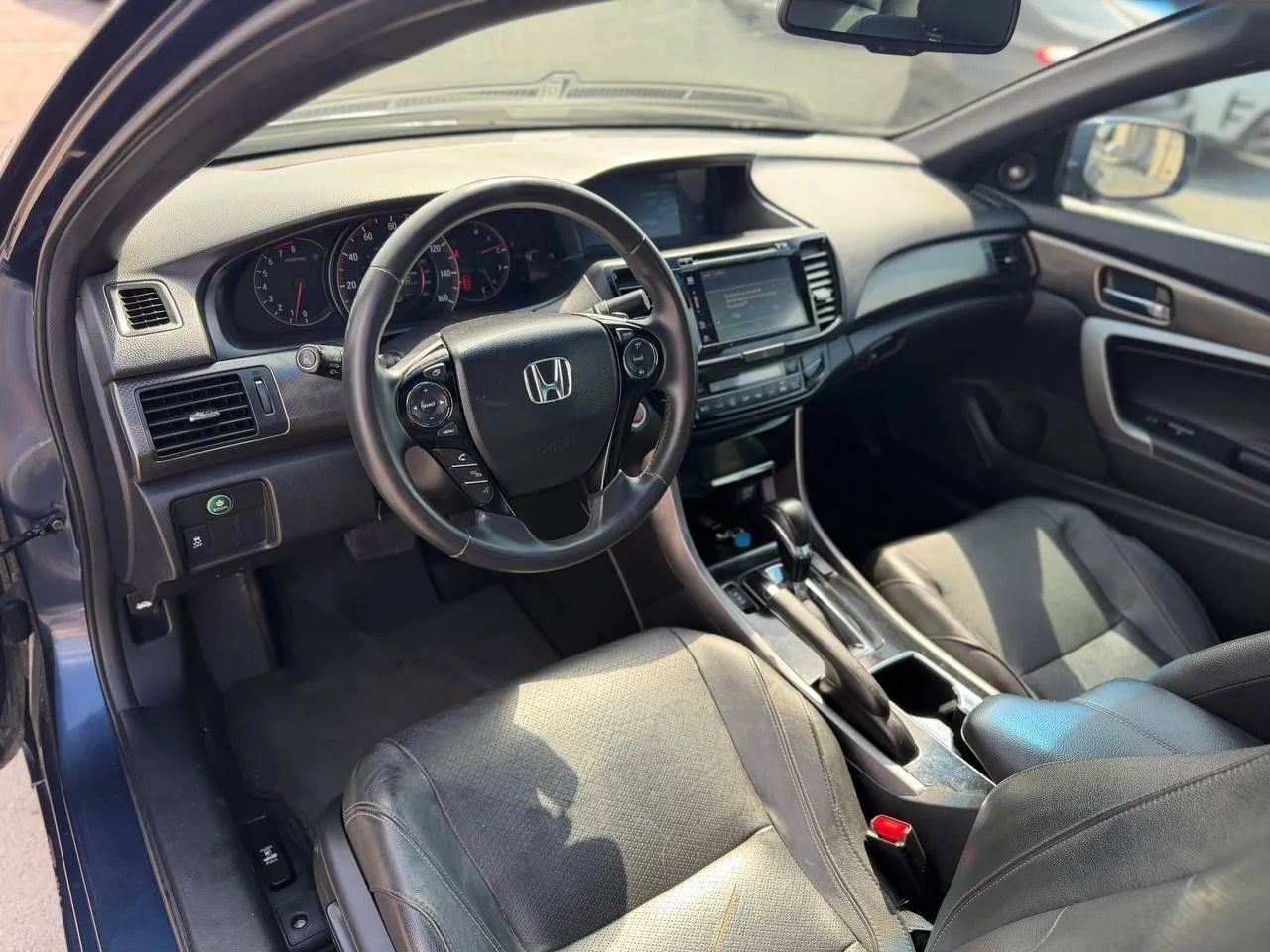 Used 2017 Honda Accord EX-L image 23