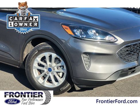 Certified 2022 Ford Escape SE image 4