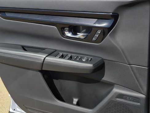 Used 2025 Honda CR-V EX-L image 16