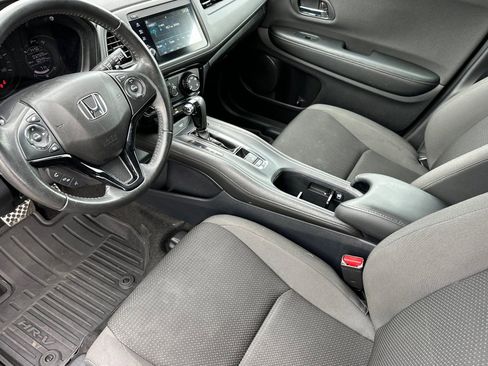 Used 2021 Honda HR-V Sport image 9