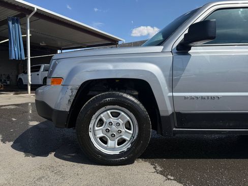 Used 2017 Jeep Patriot Sport FWD image 10