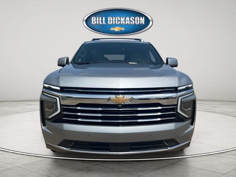 Used 2025 Chevrolet Tahoe LT AWD/4WD image 2