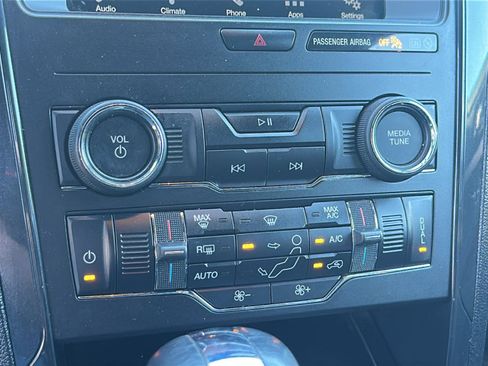 Used 2019 Ford Explorer XLT w/ Equipment Group 201A image 14