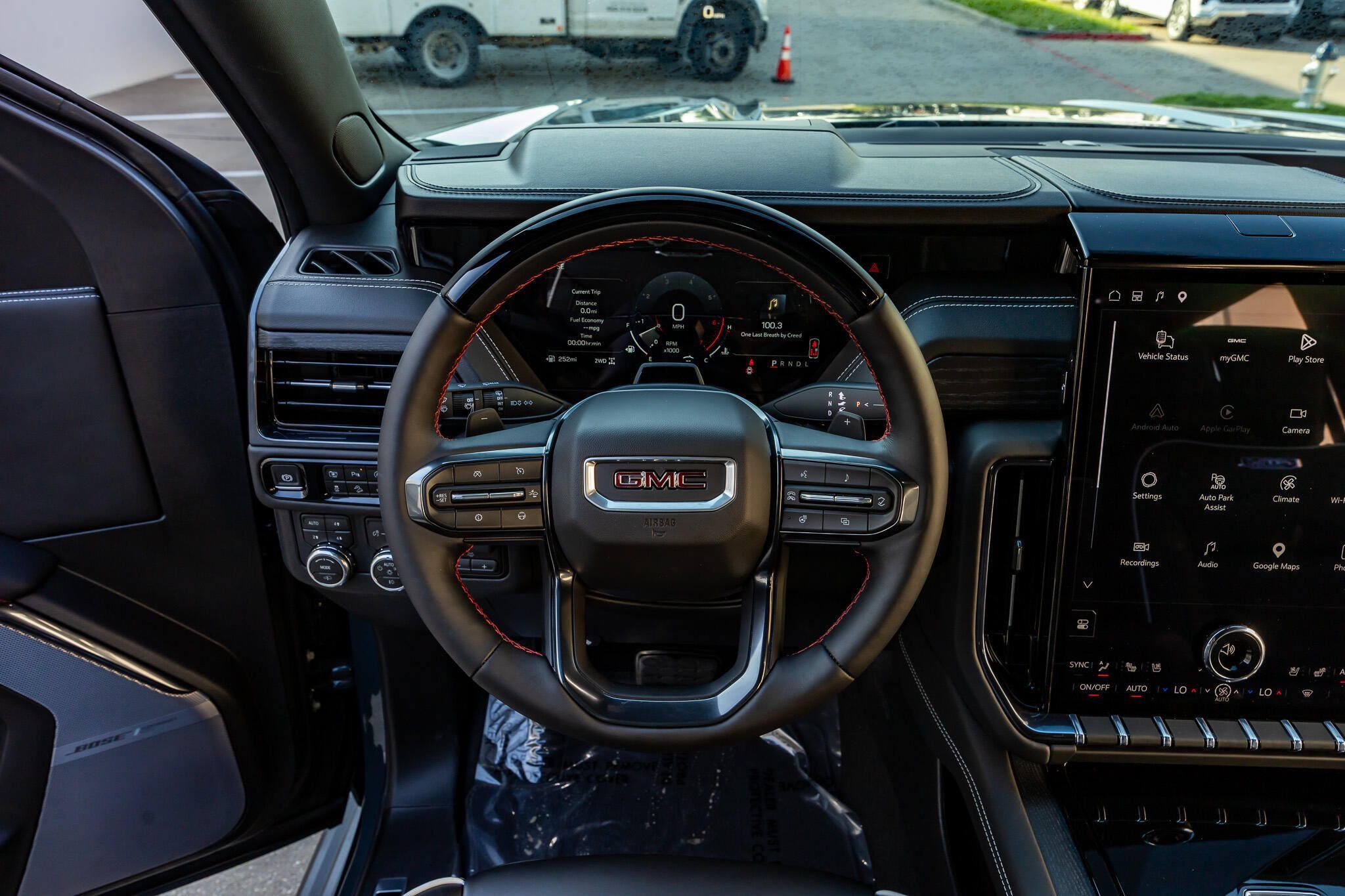 Used 2026 GMC Yukon AT4 Ultimate AWD/4WD image 19