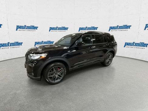 New 2026 Ford Explorer ST-Line w/ ST-Line Street Pack image 5