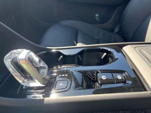 New 2026 Volvo XC40 B5 Plus w/ Protection Package Premier AWD/4WD image 34