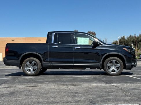 Used 2023 Honda Ridgeline RTL-E image 3