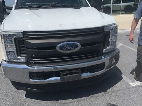 Used 2018 Ford F250 XL w/ Power Equipment Group image 1