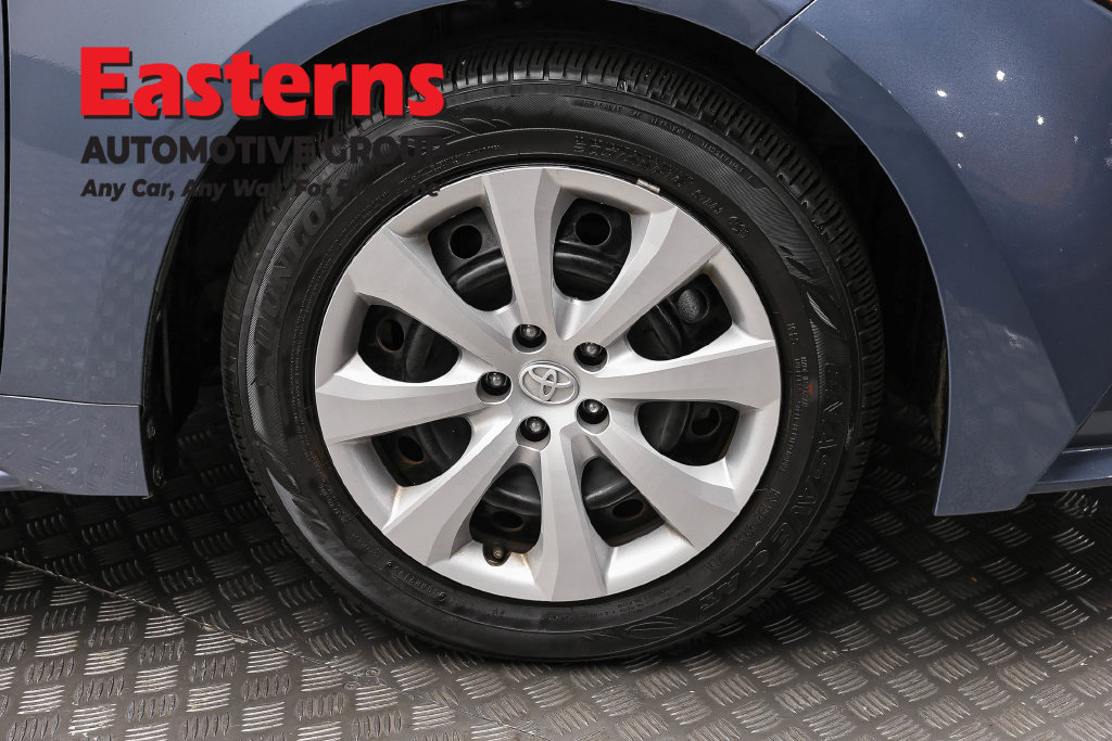 Used 2026 Toyota Corolla LE FWD image 28