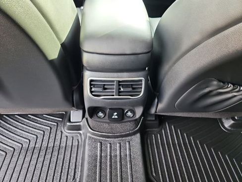 Used 2023 Hyundai Santa Fe Limited FWD image 12