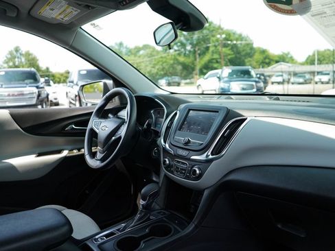 Used 2024 Chevrolet Equinox LT AWD/4WD image 13