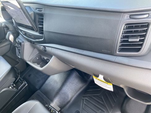 New 2026 Ford Transit 250 148 Medium Roof RWD image 11