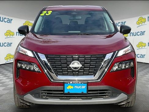 Used 2023 Nissan Rogue S image 2