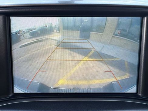 Used 2018 Chevrolet Silverado 1500 LT image 20