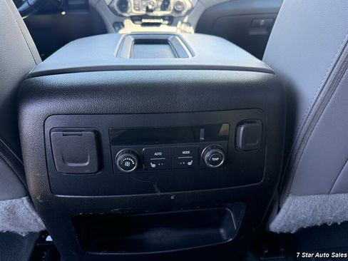 Used 2020 Chevrolet Tahoe LT w/ Luxury Package AWD/4WD image 21
