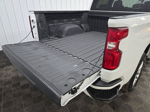 Used 2022 Chevrolet Silverado 1500 RST AWD/4WD image 11