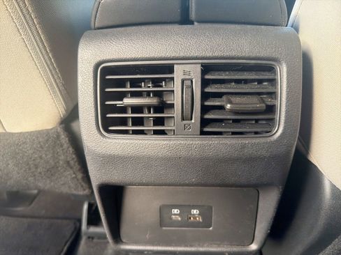 Certified 2022 Nissan Rogue SV image 24