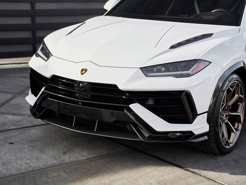 Used 2024 Lamborghini Urus Performante image 6