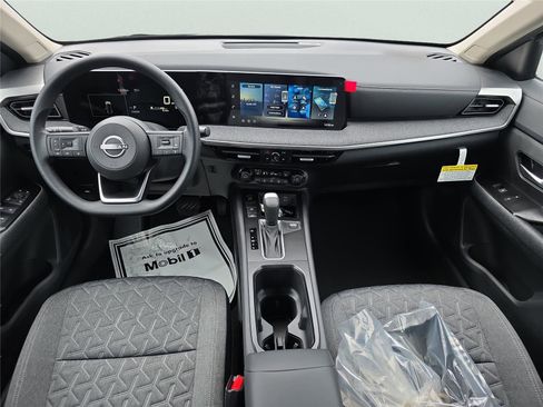 New 2026 Nissan Kicks SV w/ SV Premium Package image 13