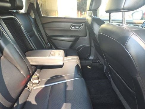 Used 2021 Nissan Rogue SV AWD/4WD image 40