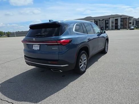 Used 2025 Buick Enclave Preferred FWD image 7