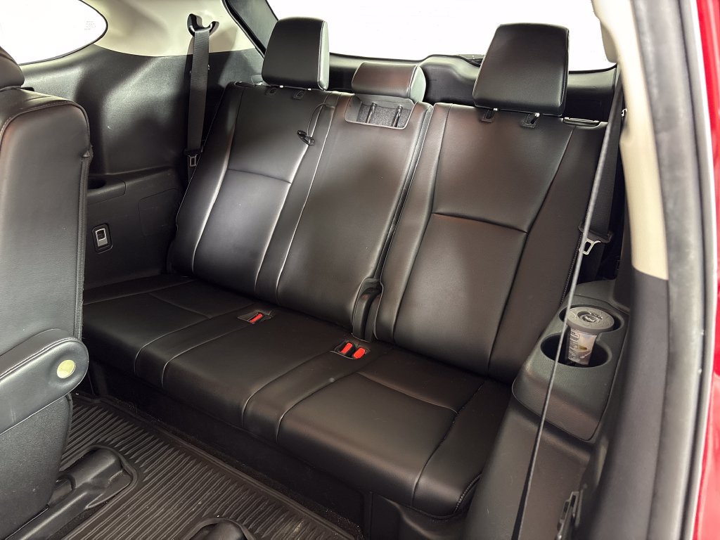 Used 2023 Toyota Highlander Limited AWD/4WD image 26