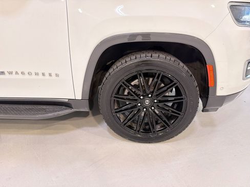 Used 2022 Jeep Wagoneer Series II image 30