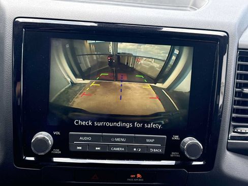 Used 2022 Nissan Frontier Pro-X RWD image 18
