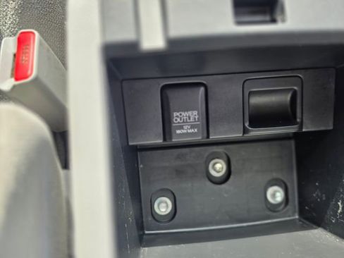 Used 2013 Honda Accord LX image 32