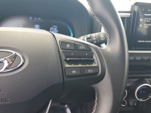 Used 2023 Hyundai Venue Limited w/ Cargo Package image 26