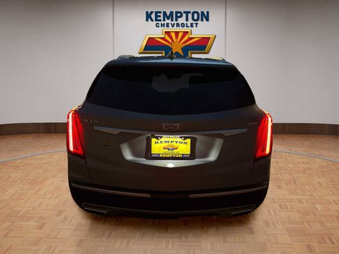 Used 2025 Cadillac XT5 Premium Luxury image 5