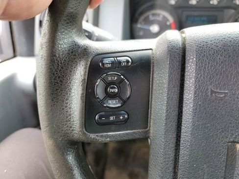 Used 2012 Ford F550 4x4 SuperCab Super Duty w/ XL Value Pkg image 8