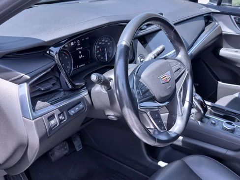 Used 2021 Cadillac XT5 Premium Luxury AWD/4WD image 10