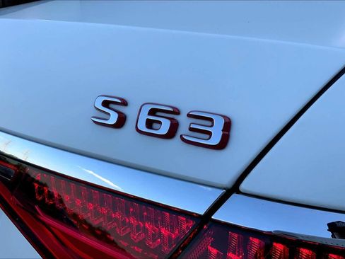 Used 2025 Mercedes-Benz S 63 AMG S image 28