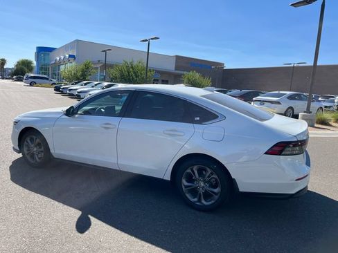Used 2023 Honda Accord EX image 4