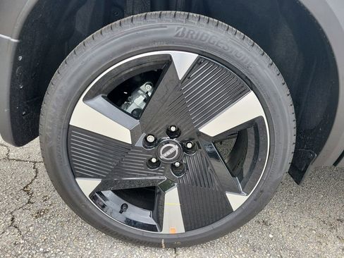 New 2026 Nissan Kicks SR FWD image 9