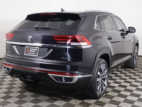 Used 2023 Volkswagen Atlas Cross Sport SEL Premium R-Line AWD/4WD image 15