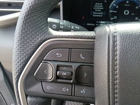 Used 2025 Toyota Sequoia SR5 image 18