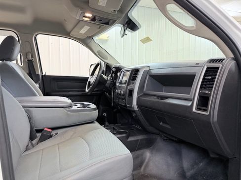 Used 2017 RAM 2500 Tradesman w/ Chrome Appearance Group AWD/4WD image 32