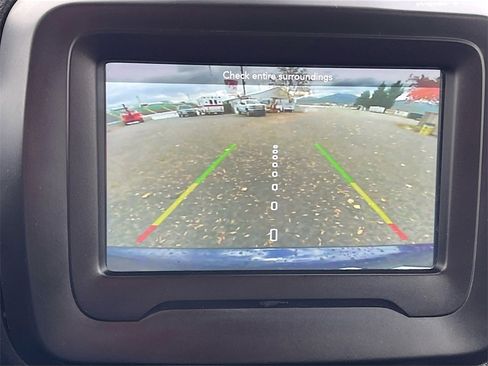 Used 2021 Jeep Renegade Latitude image 14