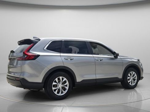 Used 2023 Honda CR-V LX image 7