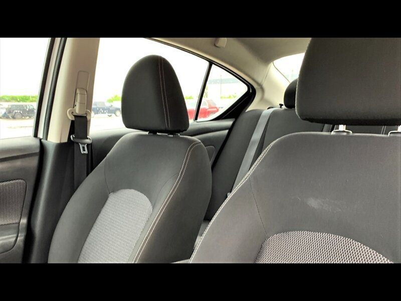 Used 2017 Nissan Versa SV FWD image 10