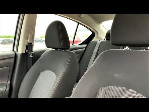 Used 2017 Nissan Versa SV FWD image 10