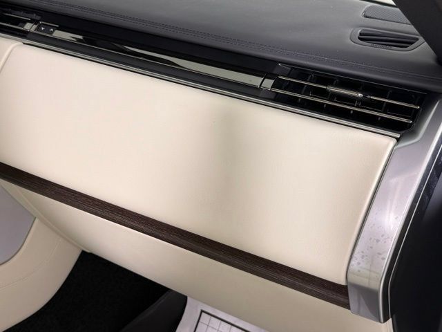 New 2026 Land Rover Range Rover SE AWD/4WD image 35