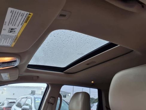 Used 2019 Jeep Grand Cherokee Limited image 17