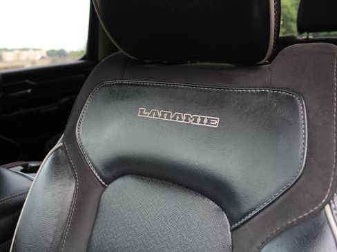 Used 2019 RAM 1500 Laramie AWD/4WD image 26