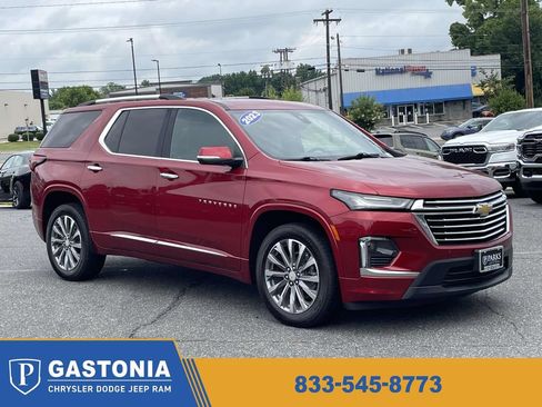 Used 2023 Chevrolet Traverse Premier AWD/4WD image 1