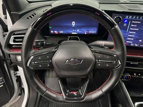 Used 2025 Chevrolet Traverse RS w/ LPO, Floor Liner Package AWD/4WD image 13